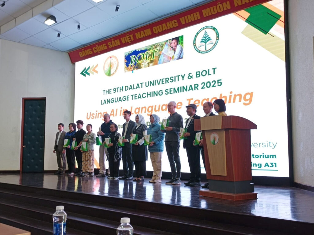 Dosen Universitas LIA bicara tentang AI di Vietnam